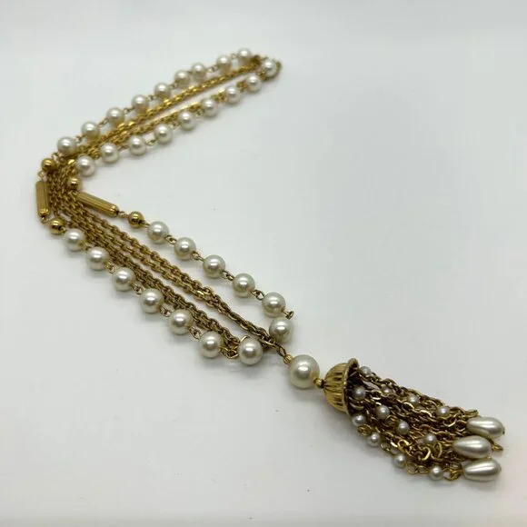 Vintage Faux Pearl Necklace Triple Strand Gold-Tone Chain Tassel Pendant 1970s - Picture 3 of 13